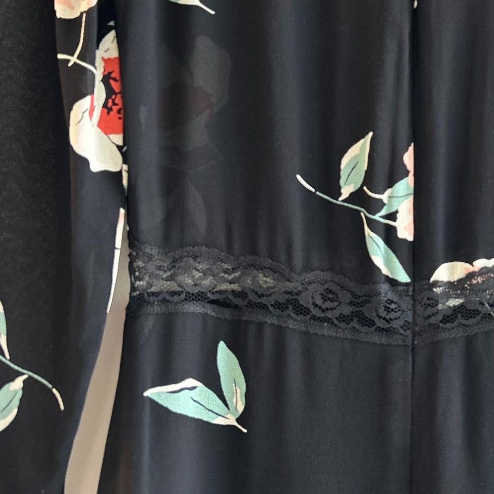 Reformation - Cocktail Dress, Size 0, floral pattern with lace - Picture 6 of 9